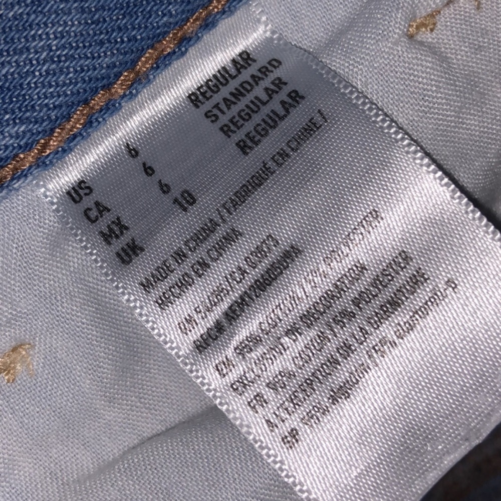 American Eagle Mom Jeans